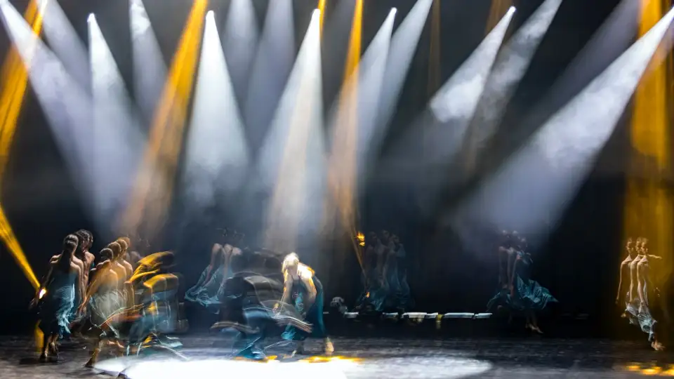 alaskapac stage lights