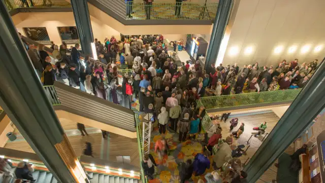 lorene harrison lobby full house